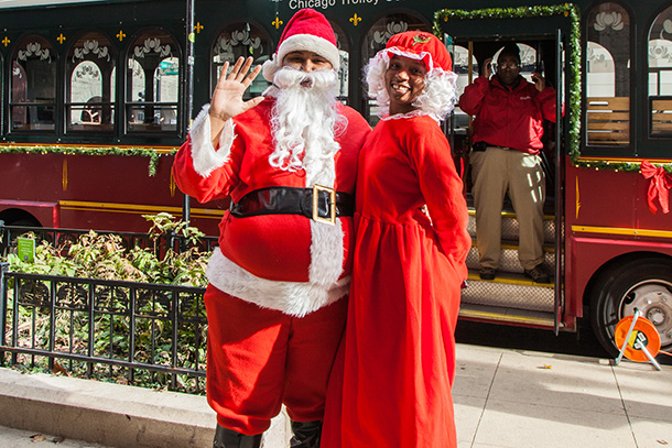 Mr. and Mrs. Claus visit the Holly Jolly Trolley