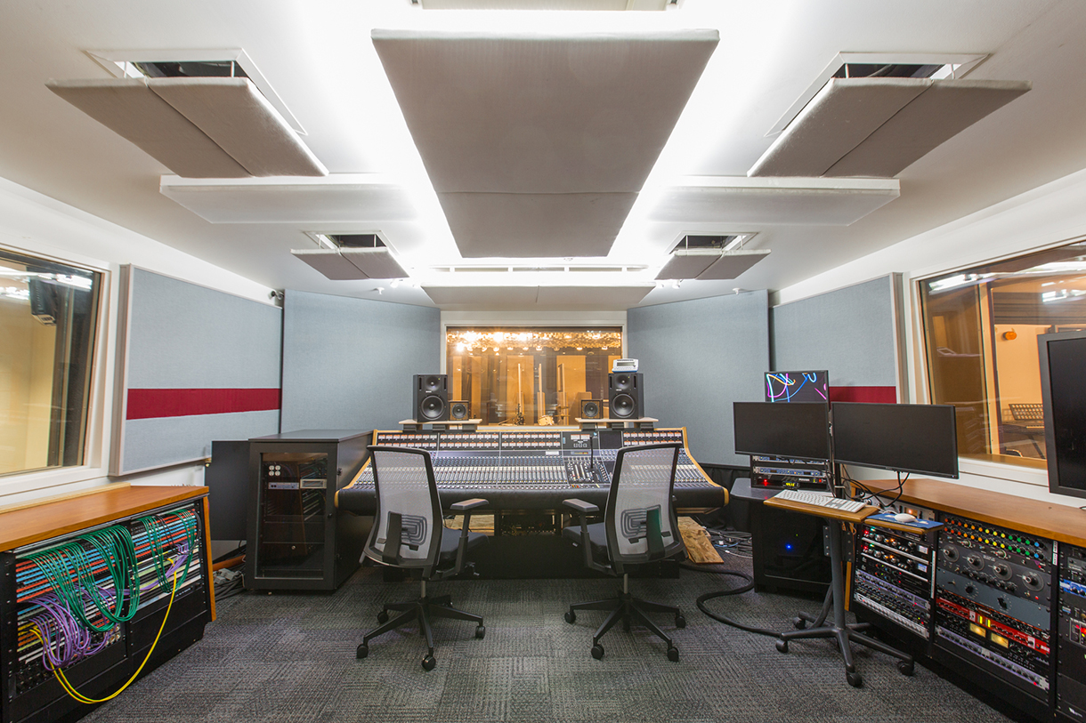 recording studio control room